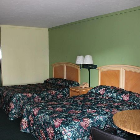 Travelers Inn גיינסוויל מראה חיצוני תמונה