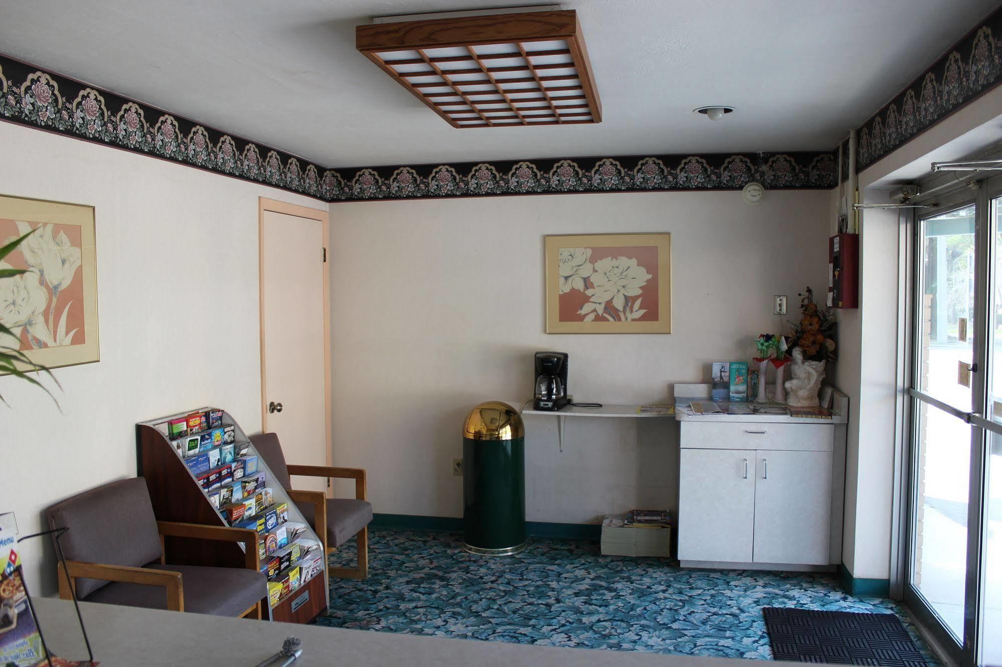 Travelers Inn גיינסוויל מראה חיצוני תמונה